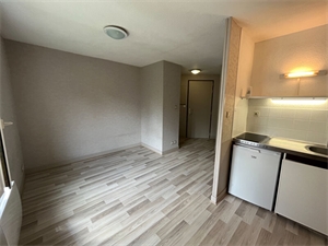 appartement à la location -   86000  POITIERS, surface 19 m2 location appartement - APR701772